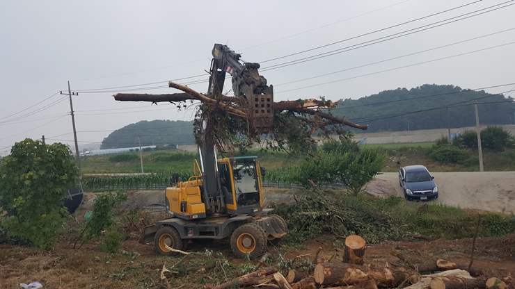 1f05e6fec2bfcc5d916adcfacecfbeb2_1494326